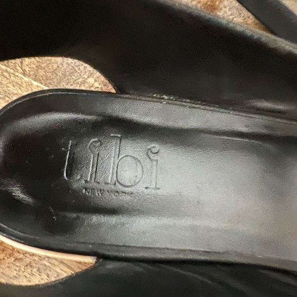 Tibi Ellison black lace up leather sandals - Picture 8 of 9